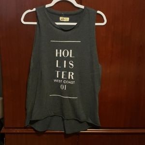 Hollister tank with wide arm opening size M